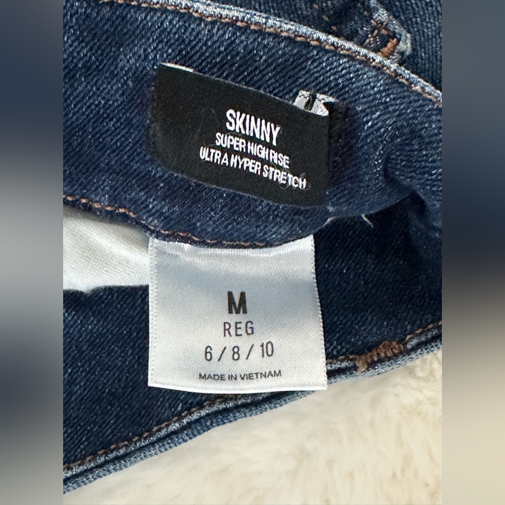 EXPRESS super high rise skinny 6-10R